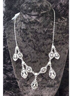 NWT Liz Claiborne Silver Marcasite Filigree Teardrop Chandelier Drop Necklace
